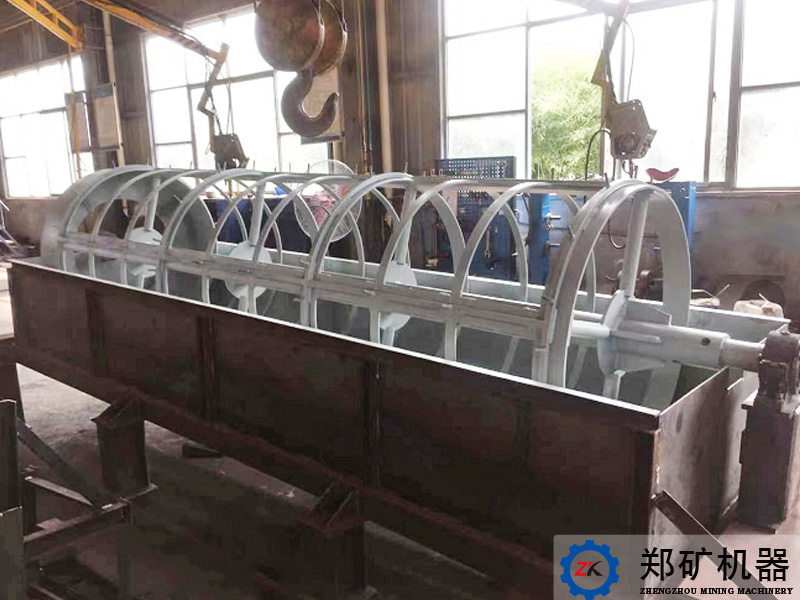 意大利GS1660滾筒篩設(shè)備用于粘土長石和石英石混合料篩分項(xiàng)目